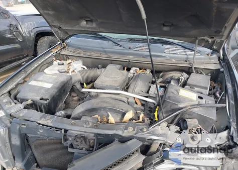 2005 Chevrolet Trailblazer Ls из США, поврежденный, VIN 1GNDS13S152247626